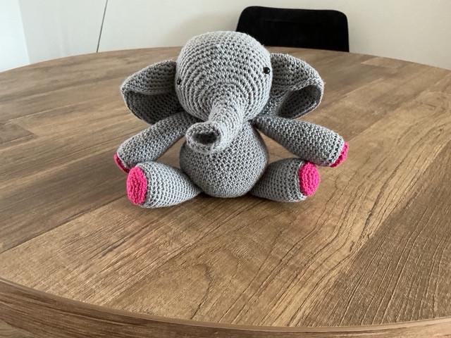 NIEUW: gehaakte knuffel OLIFANT (katoen) - 7,50