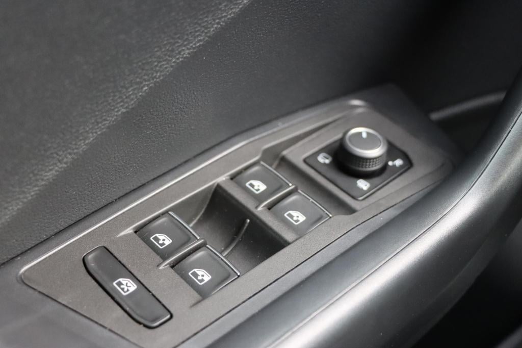 Volkswagen T-roc 1.5 tsi style dsg7 150pk