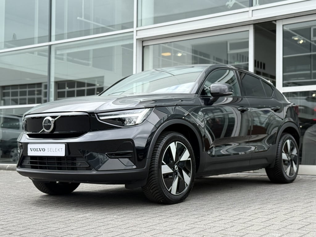 Volvo C40 extended plus 82 kwh | trekhaak| pano| achteruitrijcamera| stoel