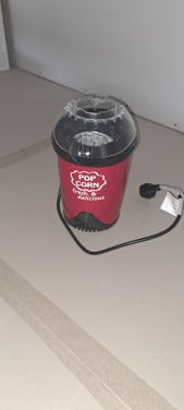 Popcorn maker