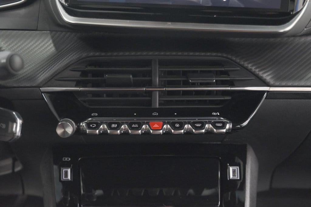 Peugeot 2008 puretech 130 eat8 blue lease allure | camera | navigatie | par