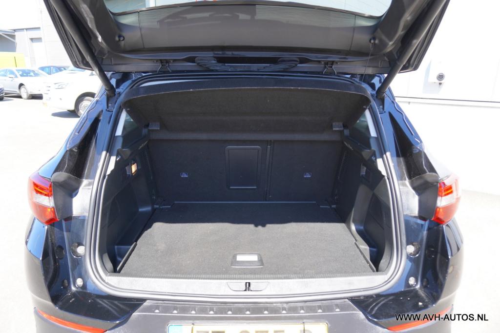 Opel Grandland X 1.2 turbo business executive