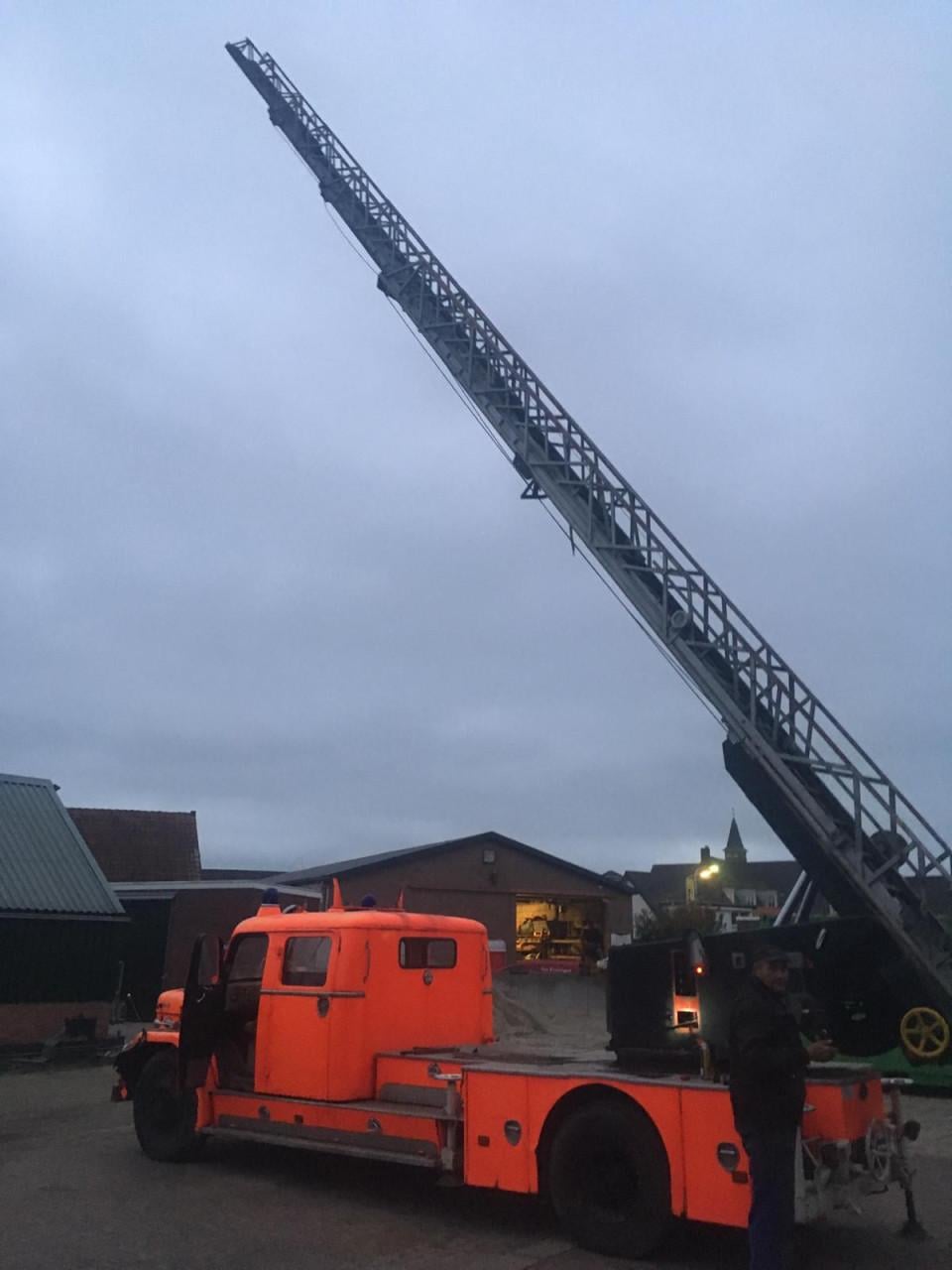 Te koop brandweer ladder auto bouwjaar 1963