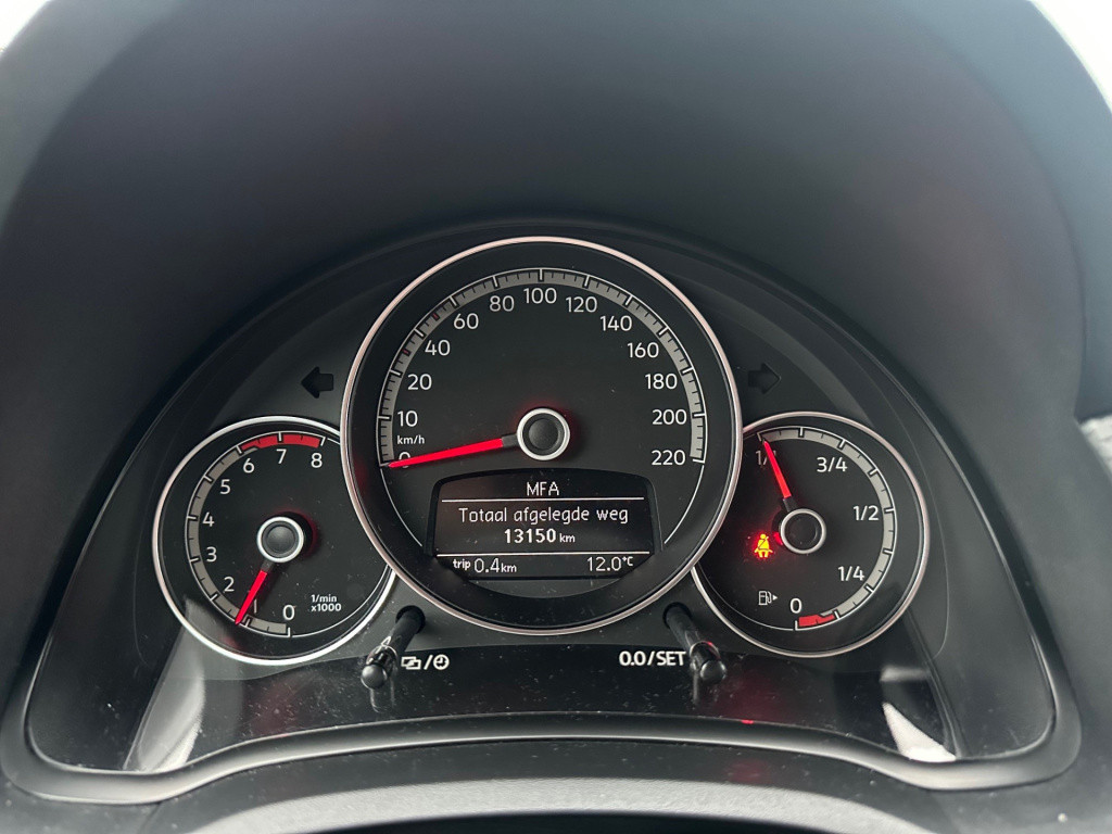 Volkswagen UP! 1.0 65pk 5 drs. active | cruise | clima | camera | vol!
