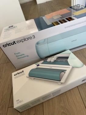 Cricut explore 3 snijmachine met rolhouder