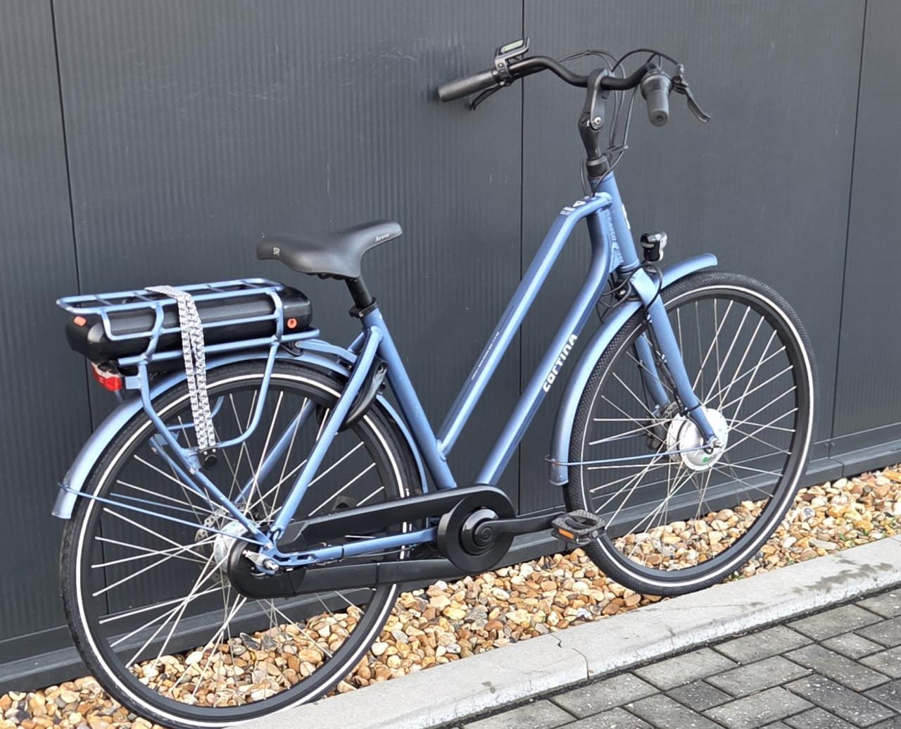 Cortina E-Foss+ Hybrid 750W accu 48cm