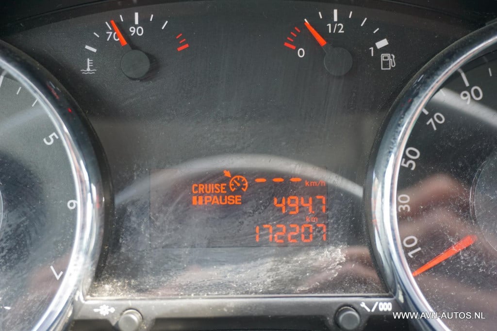 Peugeot 3008 1.6 vti st