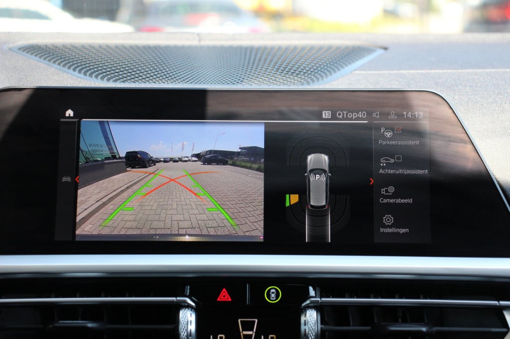BMW 3-serie touring 320i high executive m pakket | pano | laser | leder