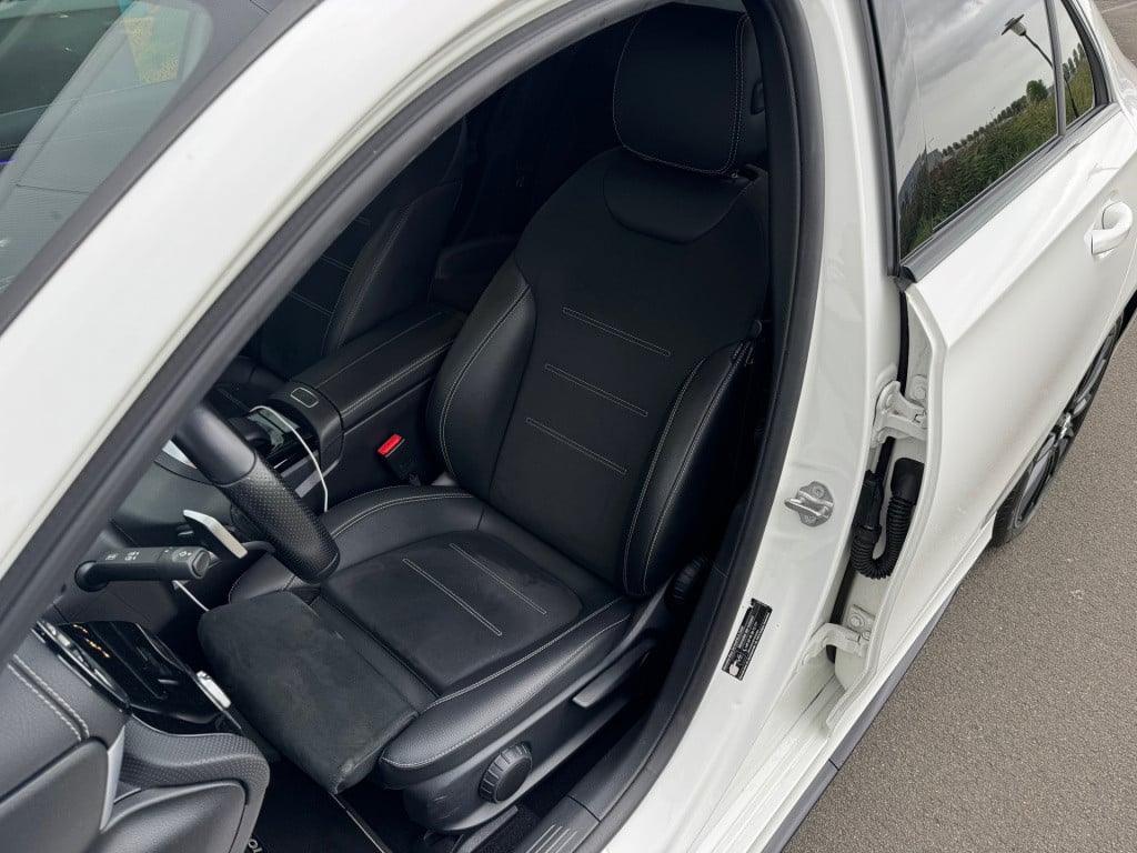 Mercedes-Benz A-Klasse 250 e business solution amg limited , night-pakket ,