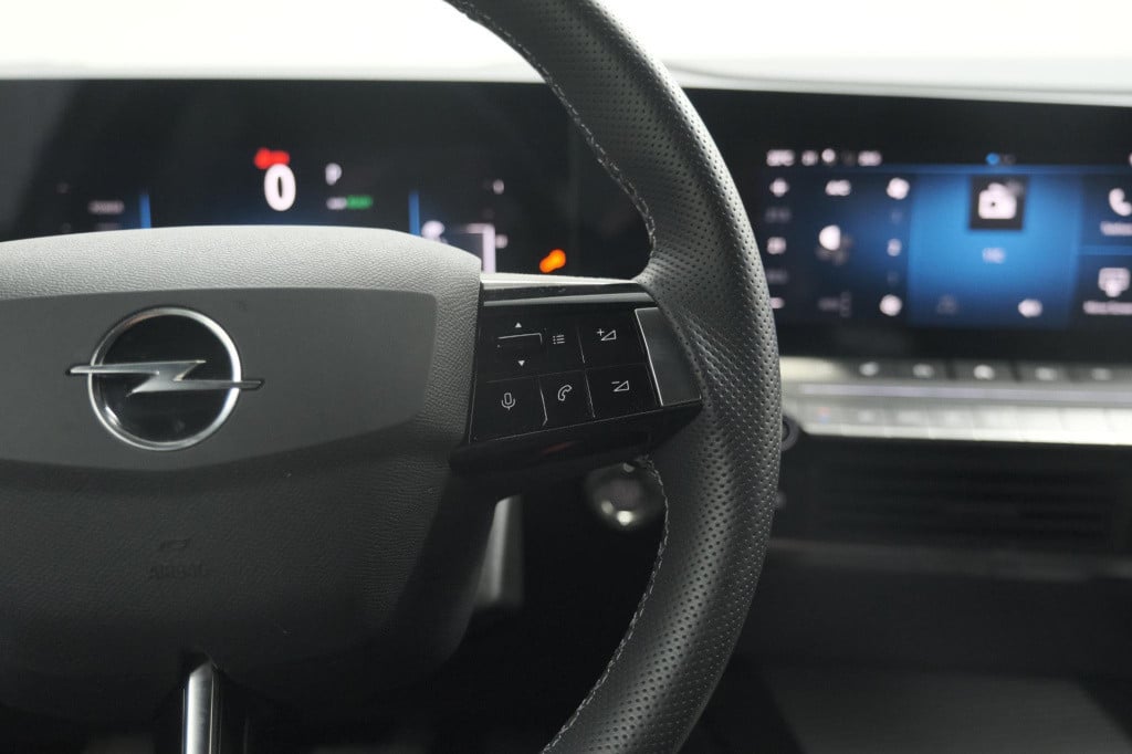 Opel Astra electric 54 kwh gs ultimate | elektrisch panoramdak | 360 camera