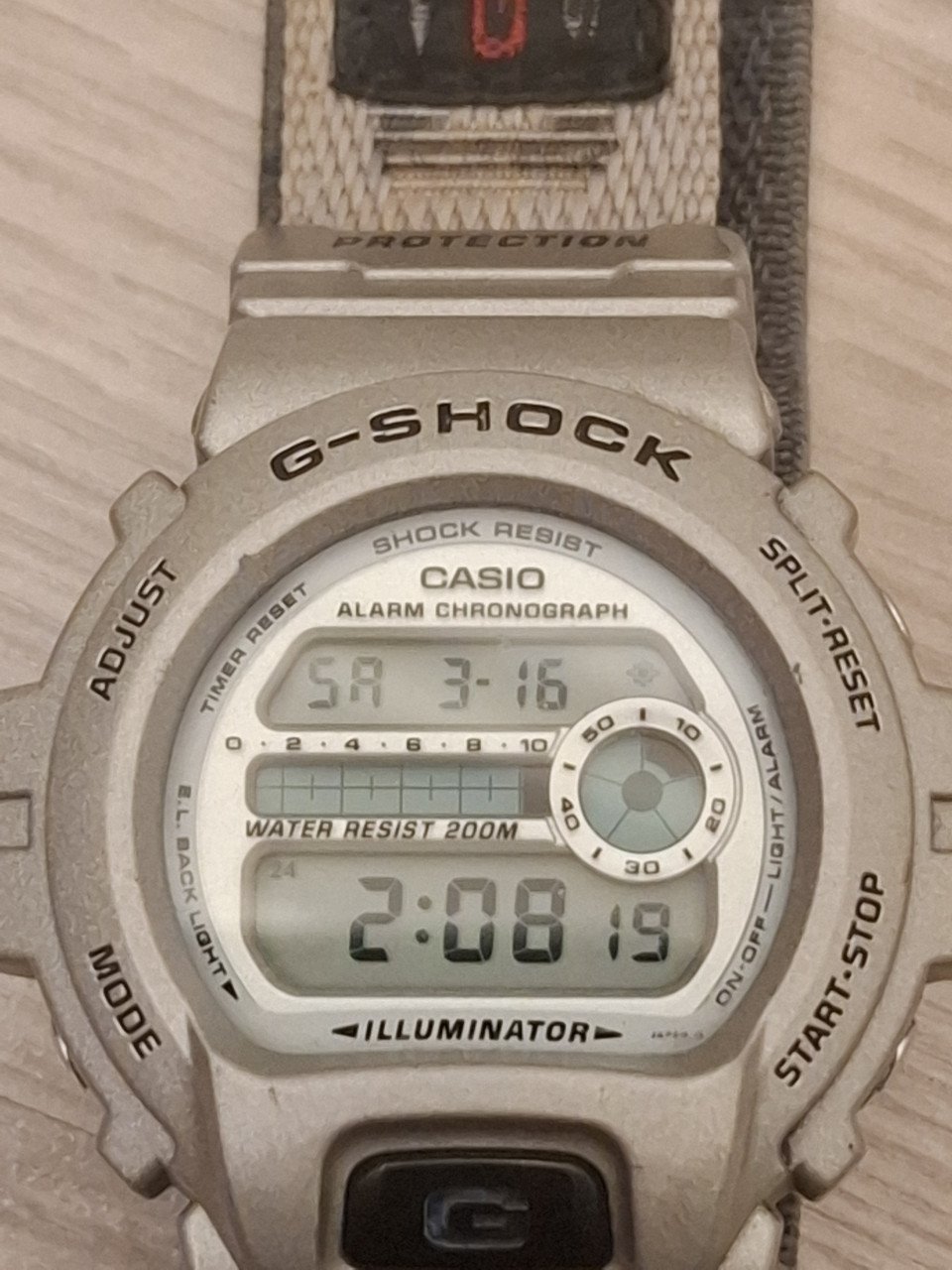 Casio G-SHOCK 1449/DW6900 horloge