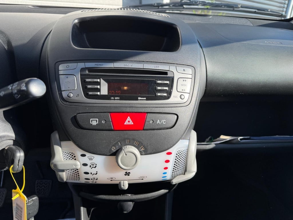 Peugeot 107 1.0 active/facelift/133.00 nap/rijklaar/