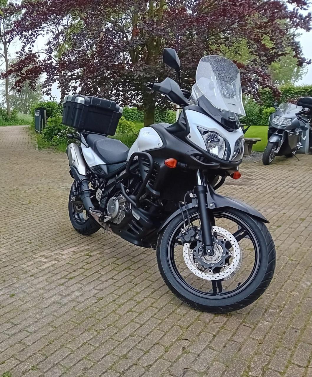 Suzuki v-strom 650 2013