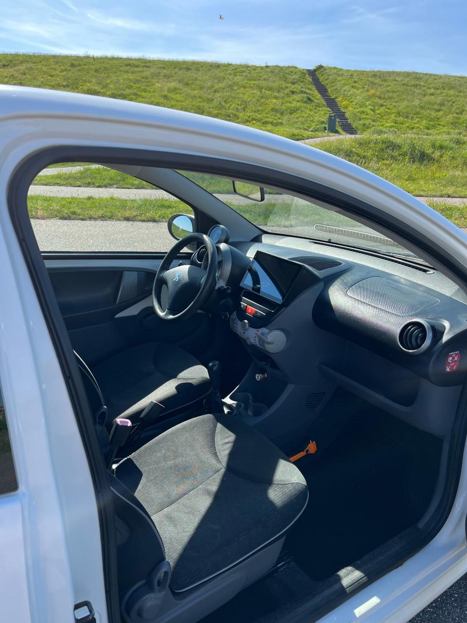 Peugeot 107 2009 - zuinig - carplay - 149k km