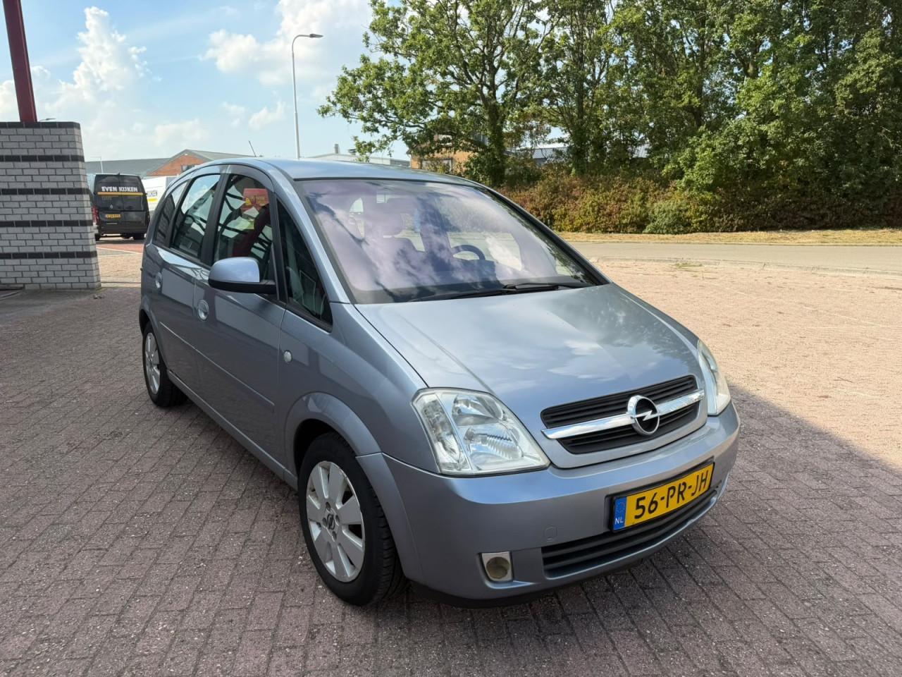 Opel meriva bj 2004 automaat  1850 euro