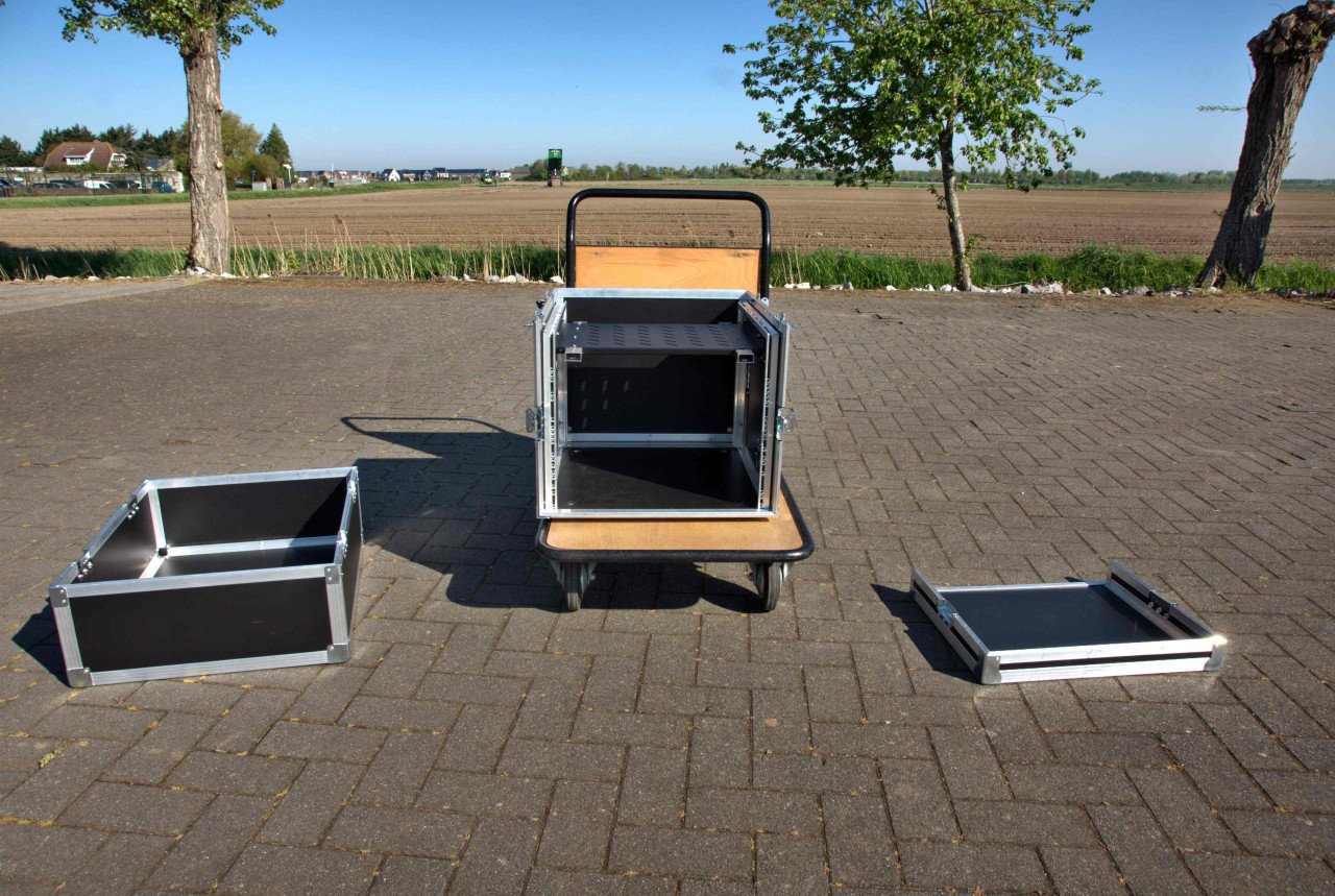 Te koop flightcase 19"  (tape rack)