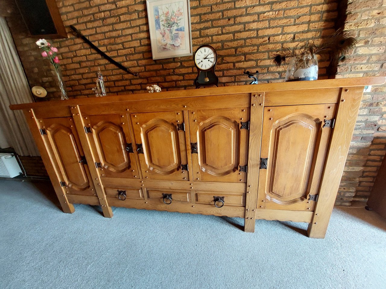 Eikenhouten kast