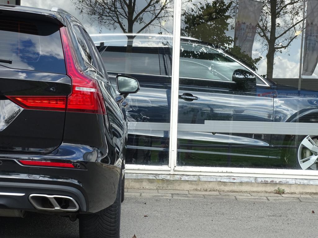 Volvo V60 2.0 t6 recharge awd inscription expression adapt. led | sensus co
