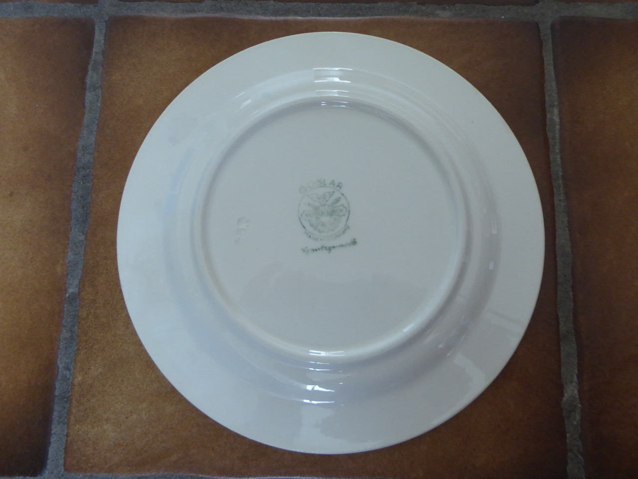 Antiek bord Goslar, Villeroy en Boch. Doorsnede 20 cm. Voorkant nog intact.