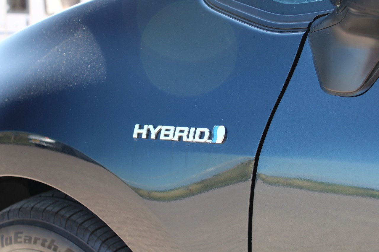Toyota Auris 1.8 Full Hybrid 5DR APK groot scherm