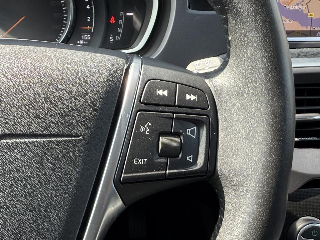 Volvo V40 cross country t3 153pk aut6 polar+ luxury| leder|pano| camera| tr