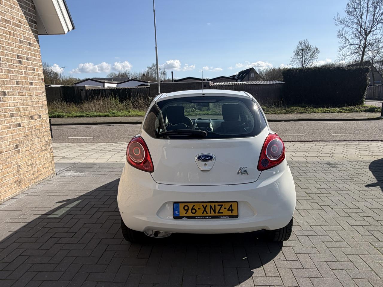 Ford ka 1.2 2012 airco 139dkm nap logisch