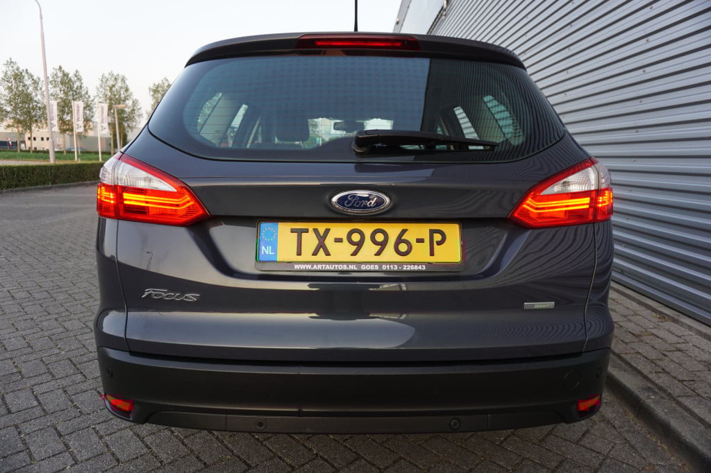 Ford Focus wagon 1.0 ecoboost edition plus climate / navi / cruise / elektr