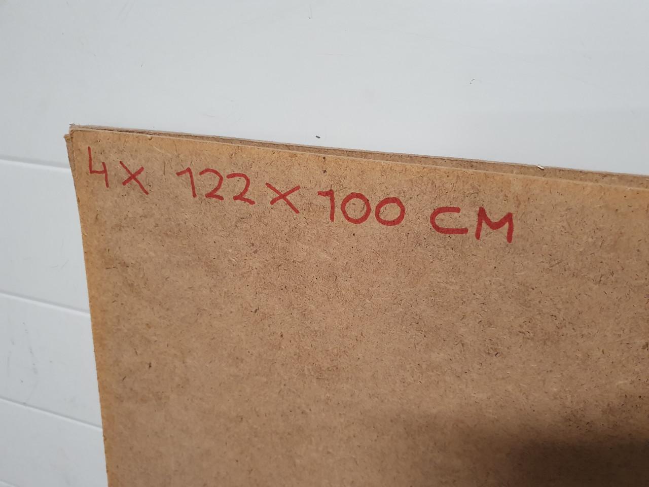 4x Hardboard plaat naturel 122x100cm.