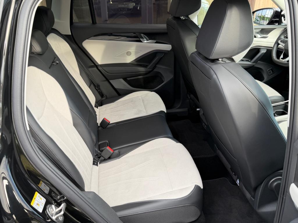 Volkswagen Tiguan 1.5 ehybrid 204pk elegance | trekhaak | 360 camera | dode