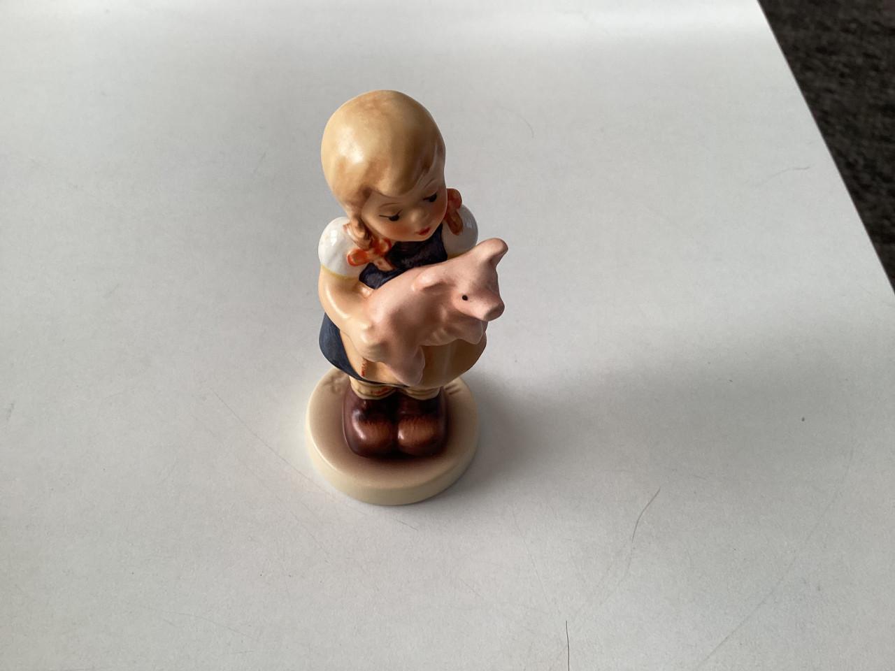 Verschillende Hummel beeldjes. Allemaal gaaf.  Hoogte: +/- 9 cm