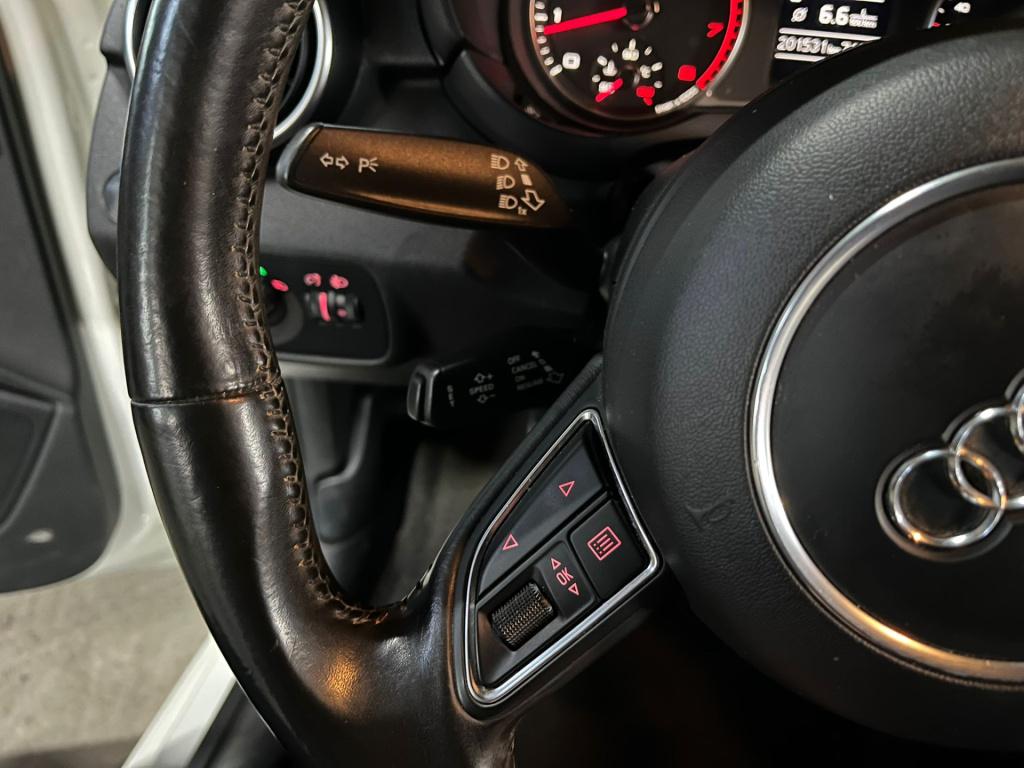 Audi A1 1.2 tfsi attraction pro line business