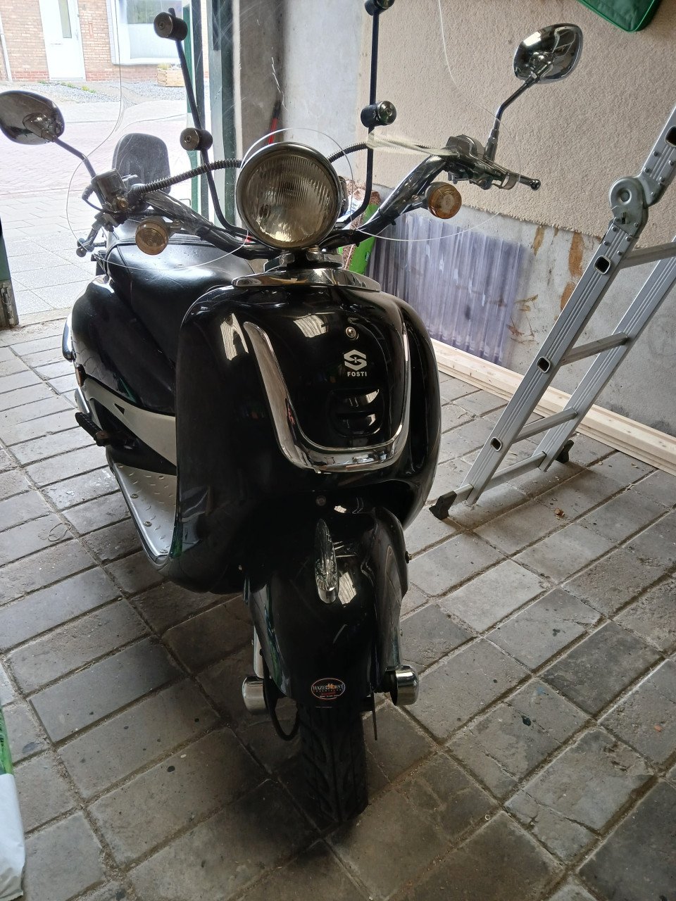 Retro scooter