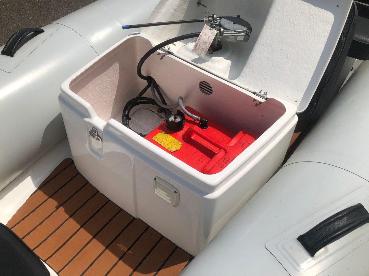 Brig Falcon 330 de Luxe RIB HYPALON met Merury F20 EPT