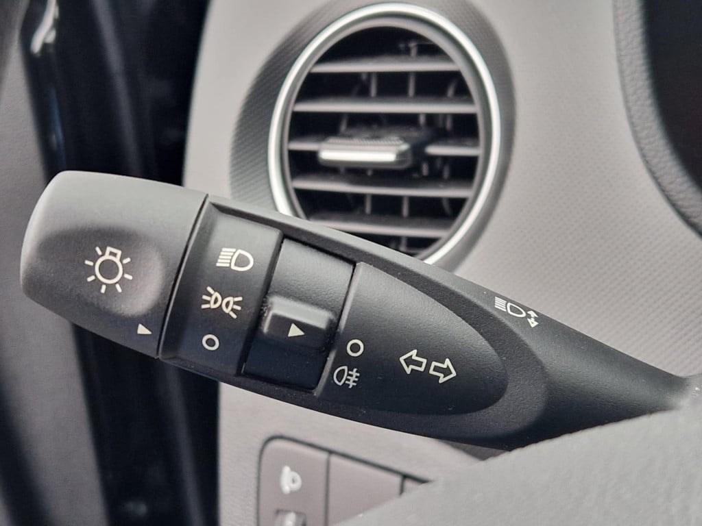 Hyundai I 10 1.0i comfort | carplay | bluetooth | cruise control | navigati