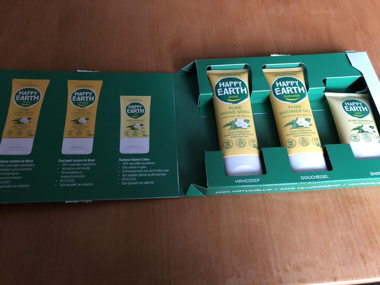 Te koop doucheset van "Happy Earth".(nieuw).