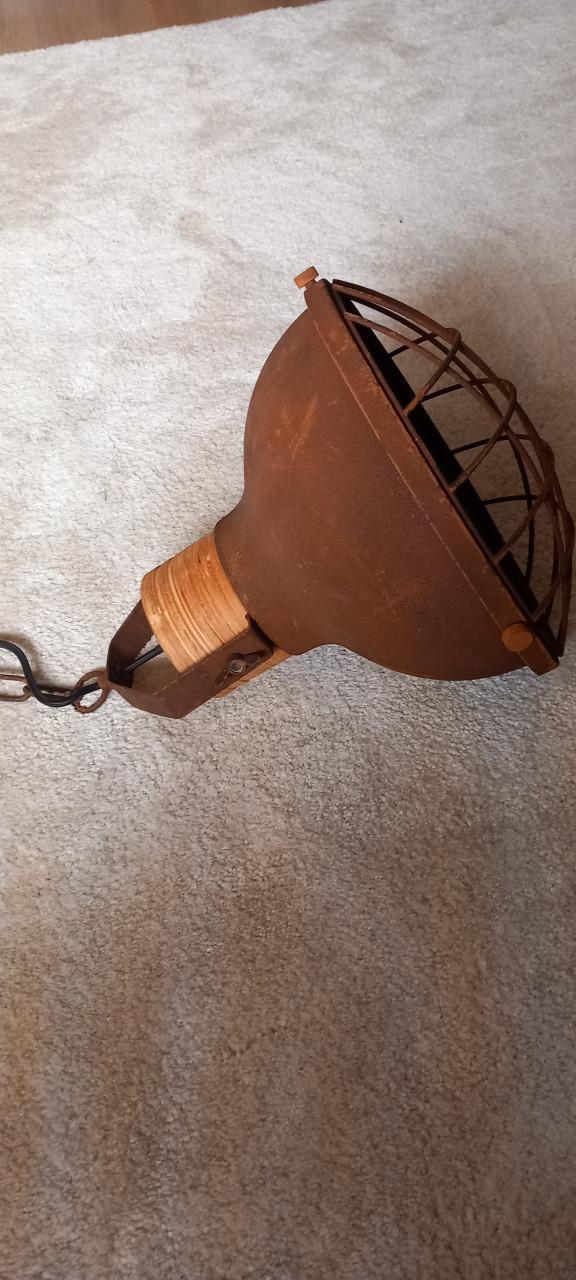 Stoere industriële lamp