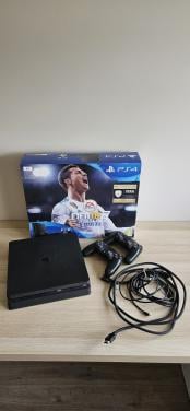 Playstation 4 slim 1 TB + controller en games