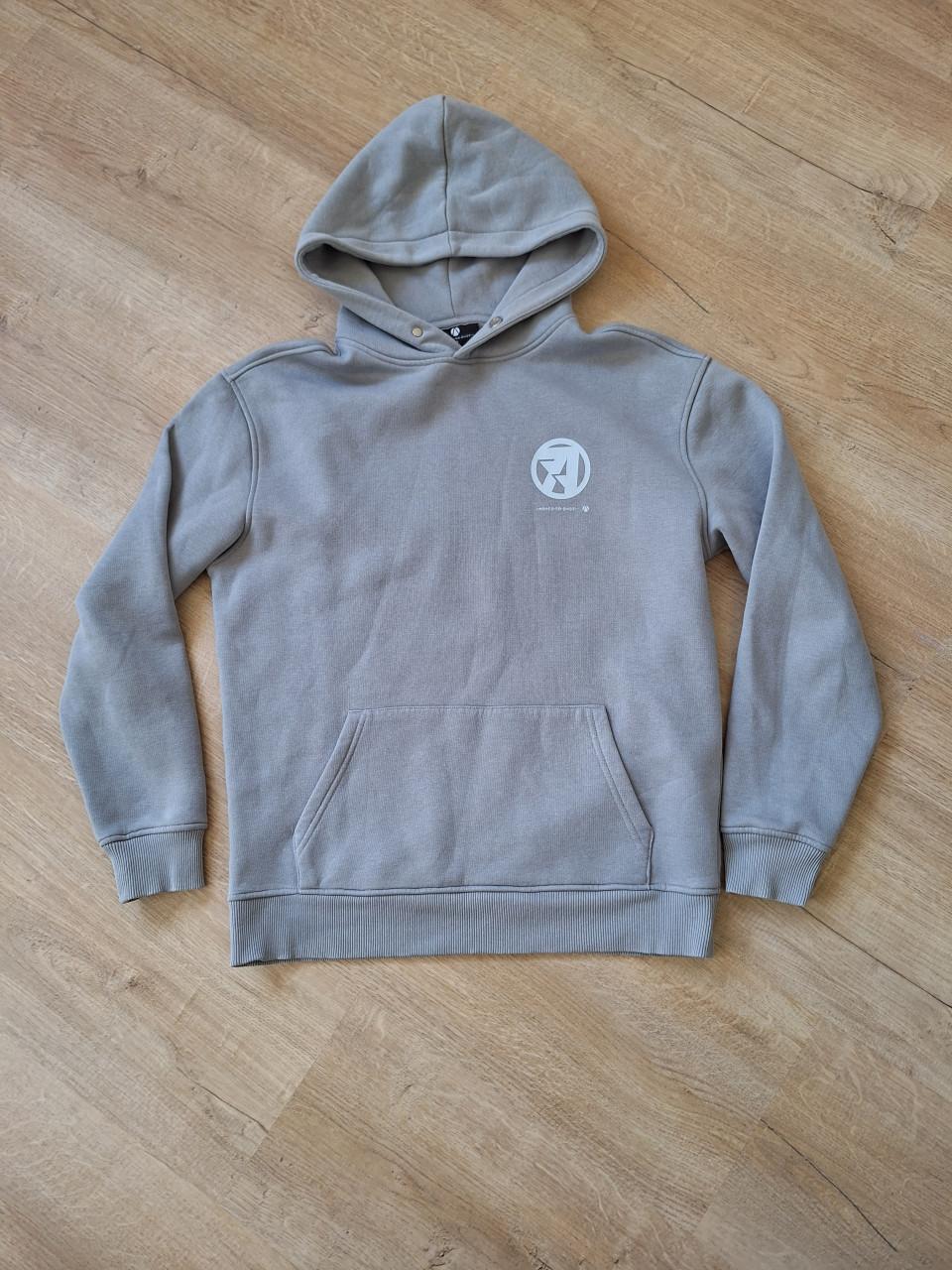 Hoodies nwstaat maat S 2 stuks