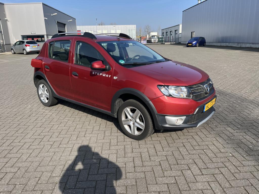 Dacia Sandero Stepway 0.9 tce lauréate 63 dkm