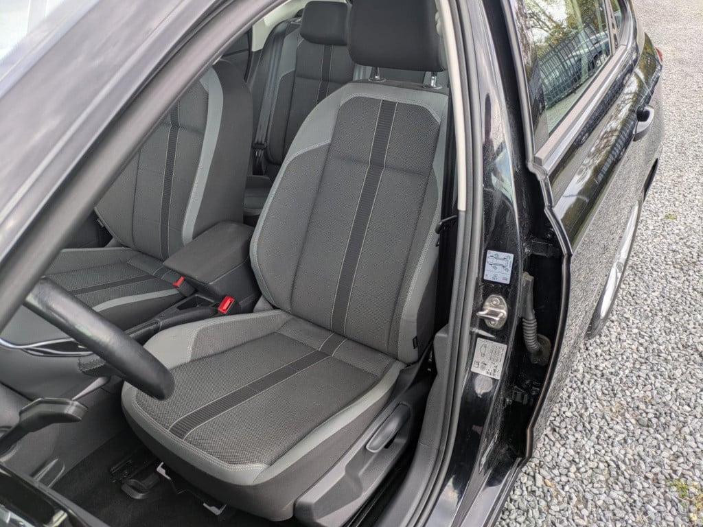 Volkswagen Polo 1.0 tsi highline | adaptieve cruise control | carplay | nav