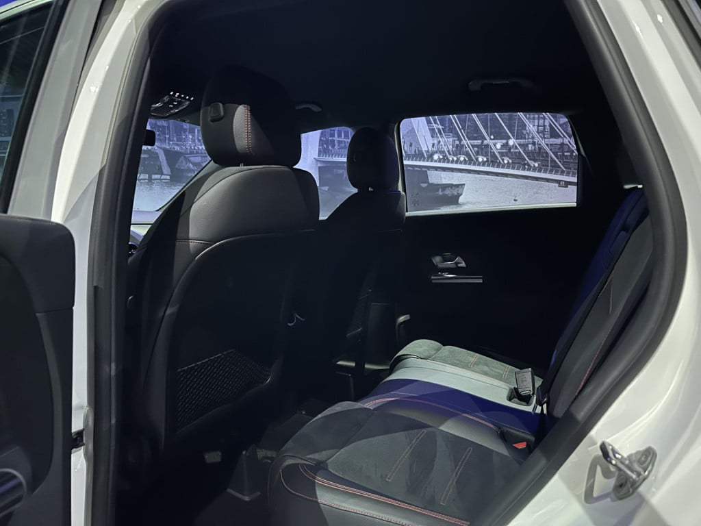 Mercedes-Benz B-Klasse 200 business solution amg