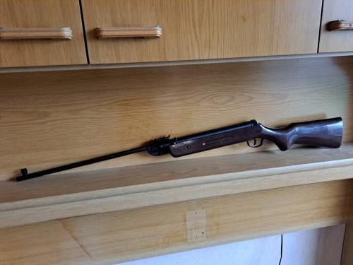 HELE OUDE KNIK LUCHTBUKS 4,5 MM TE KOOP.