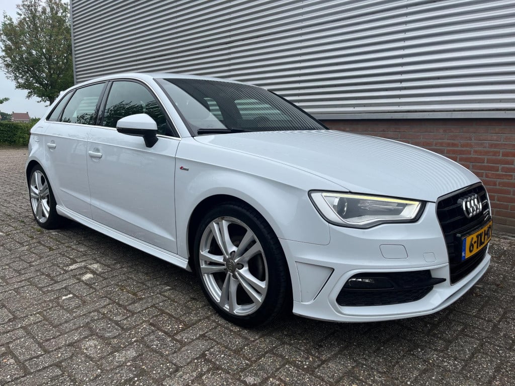 Audi A3 sportback 1.4 tfsi cod ambition pro line s