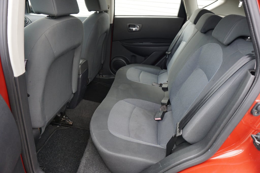 Nissan Qashqai 1.6 visia airco / elektr. ramen / trekhaak