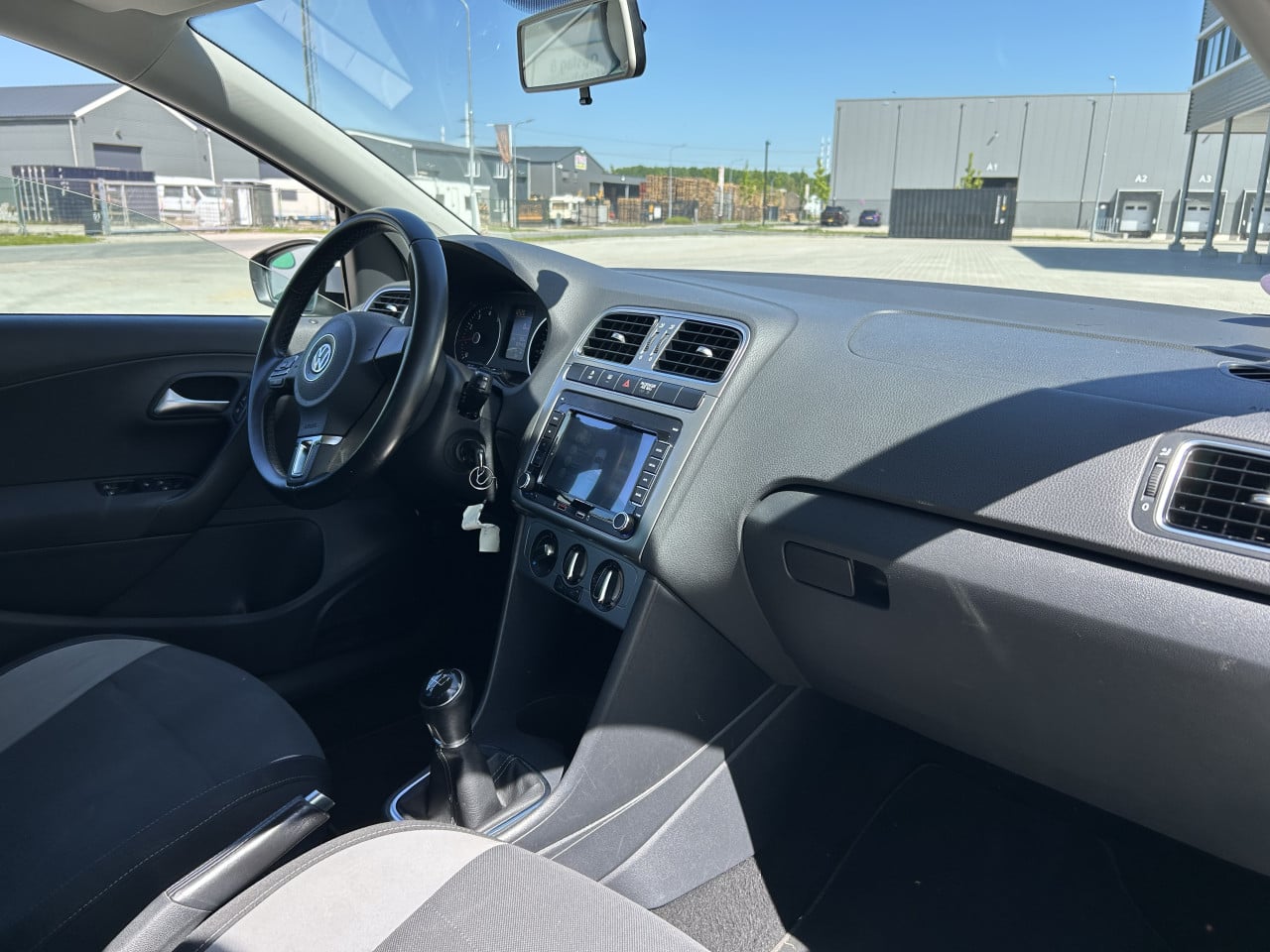 Volkswagen Polo 1.2 R-LINE|APK|CRUISE CONTR|CARPLAY|