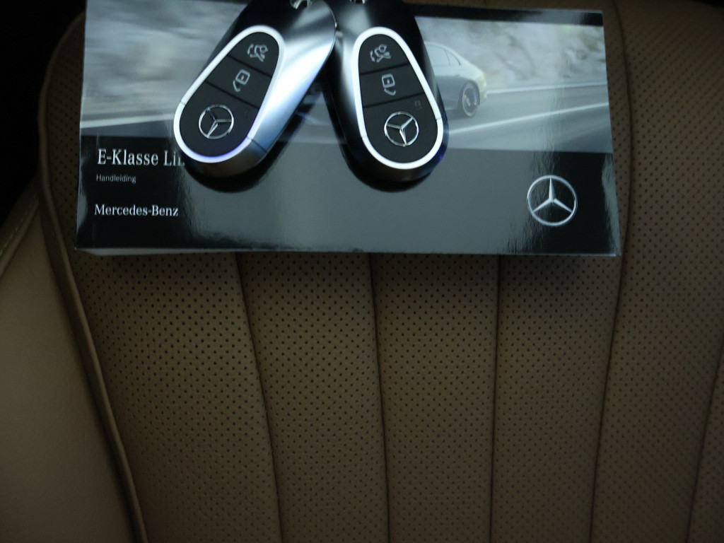 Mercedes-Benz E-Klasse 300 e sport edition | trekhaak | nightpakket | premi
