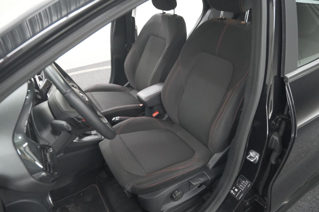 Ford Puma 1.0 ecoboost hybrid st-line x | trekhaak | camera | navigatie | a