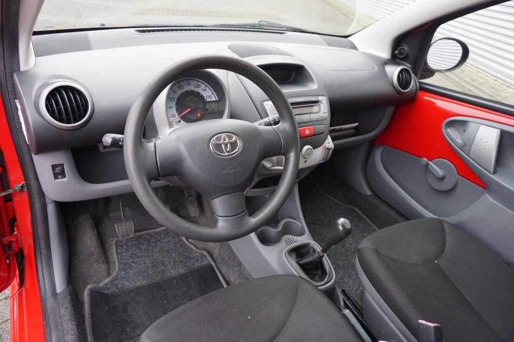Toyota Aygo 1.0-12v