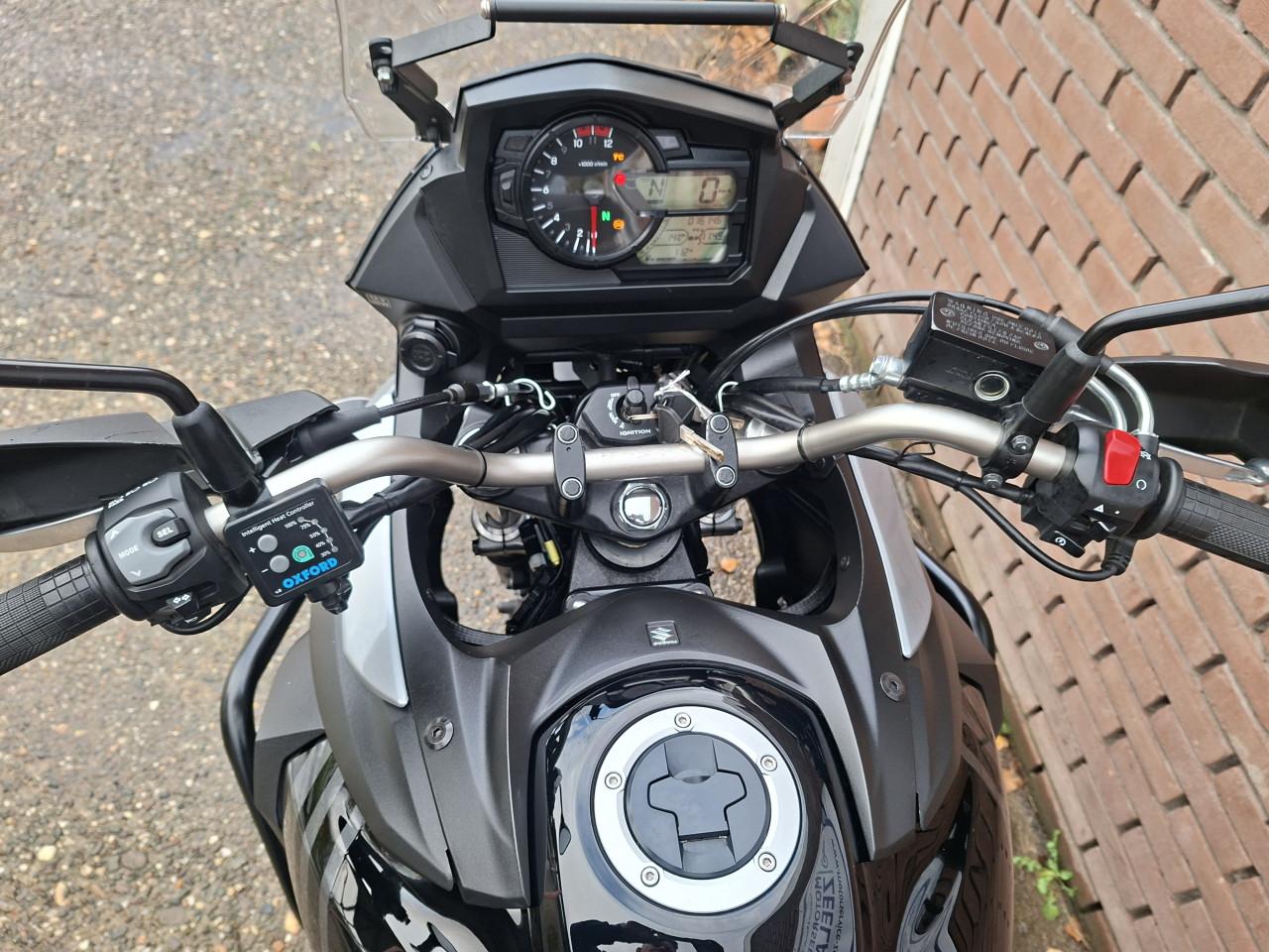 Suzuki DL 650 V-Strom ( XT uitvoering )
