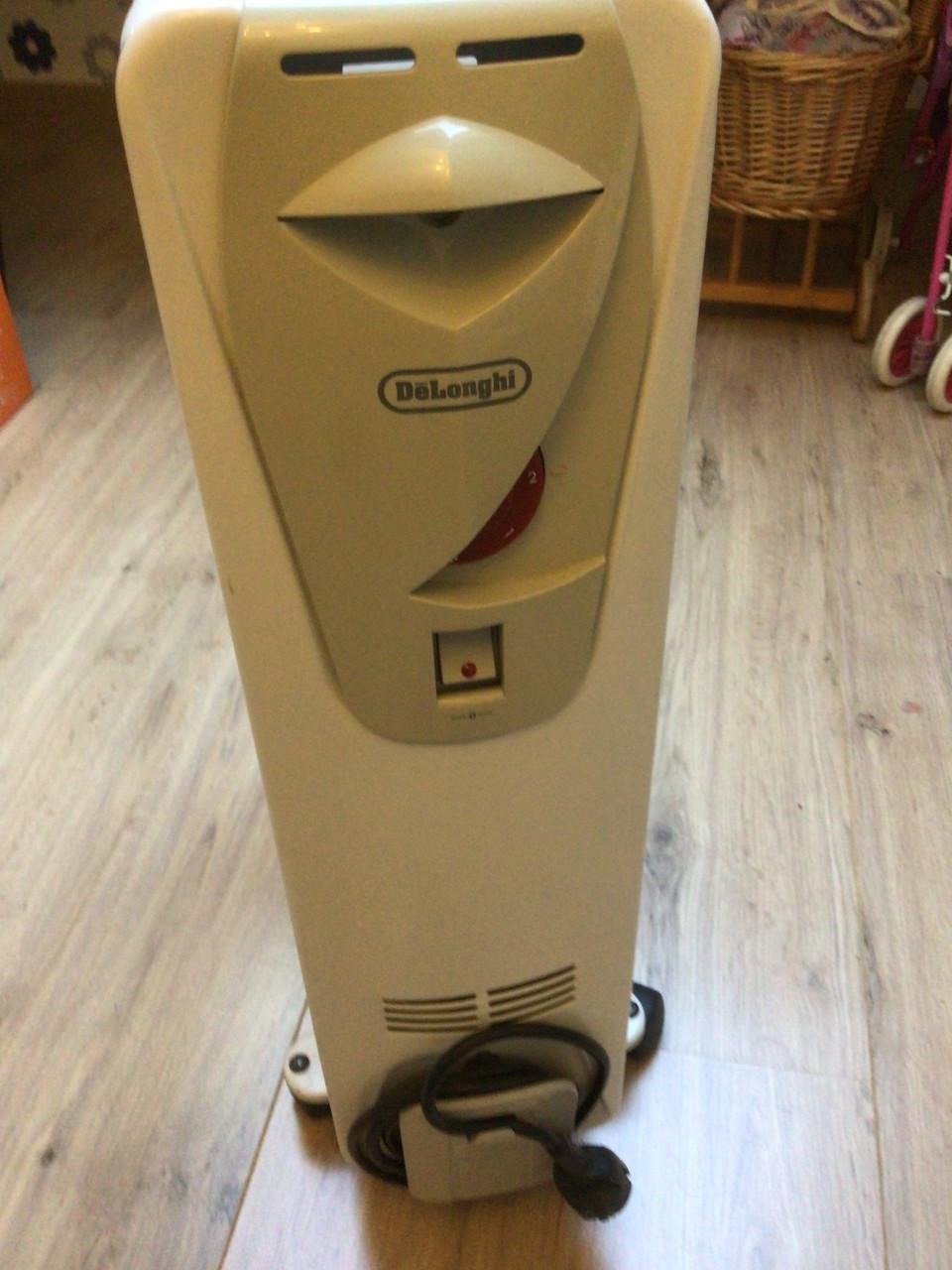 Elektronische radiator Delonghi